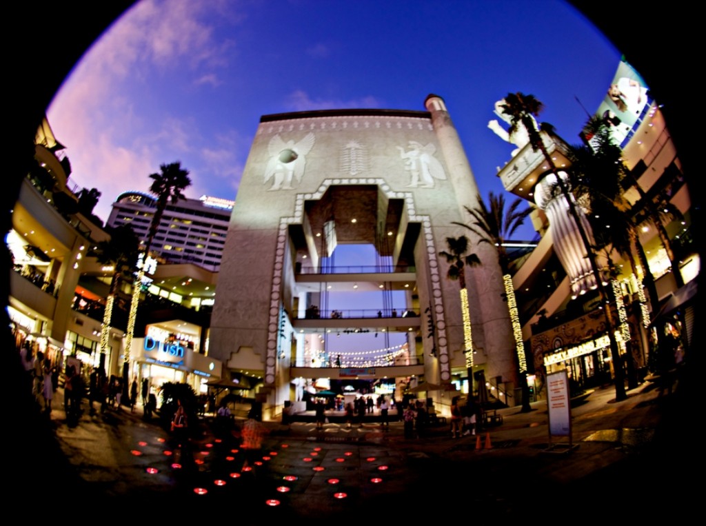 Hollywood & Highland-most -beautiful-places-visit-los-angeles-things-to-do
