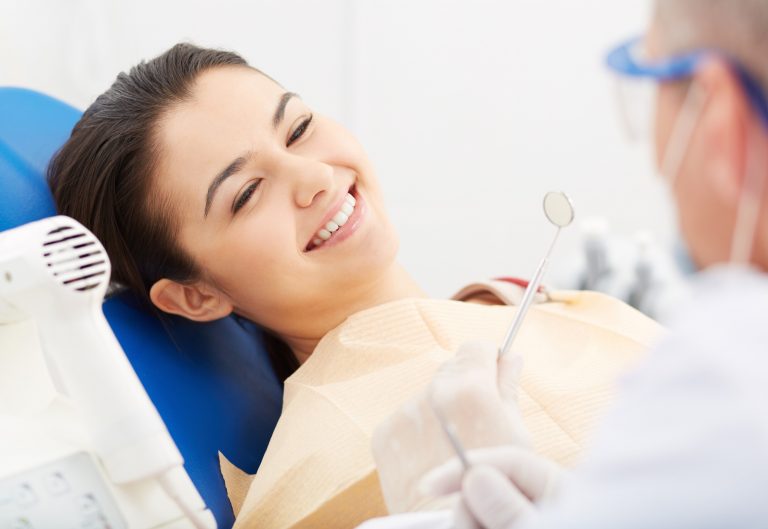 What to look out for when choosing your dentist & dental clinic