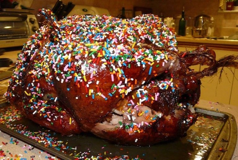 Thanksgiving turkey recipe filled with doughnut holes finds great interest in 2020